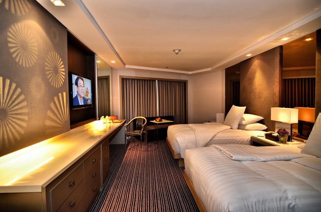 Midas Hotel And Casino Pasay Zewnętrze zdjęcie