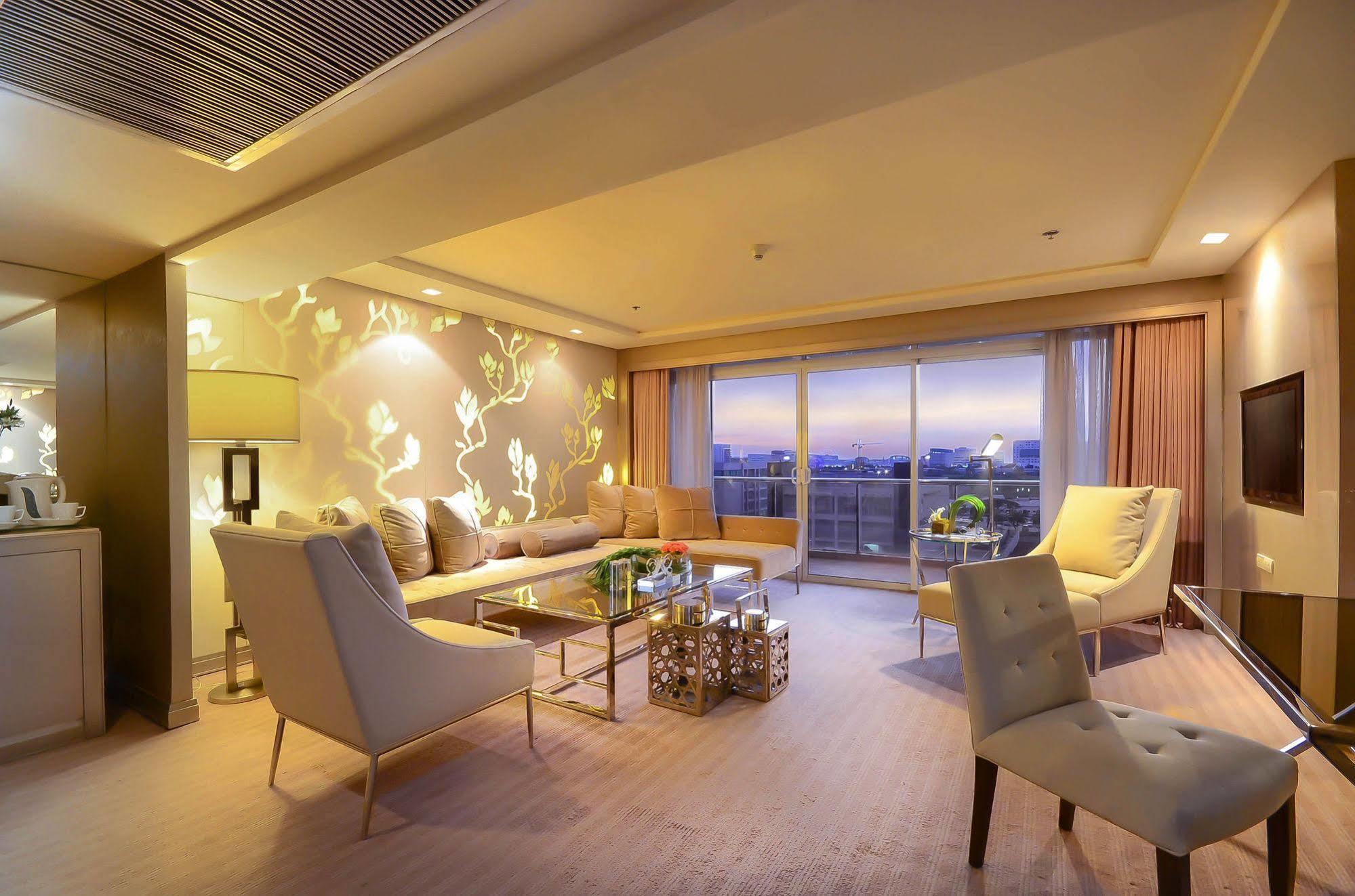 Midas Hotel And Casino Pasay Zewnętrze zdjęcie
